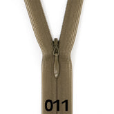 Close-up van een kaki YKK blinde rits, 22cm lang, met bijpassende runner. RITS-BLD-22-YKK-011-KAKI
