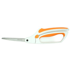 Fiskars Easy Action stofschaar 26 cm gesloten, met oranje en witte ergonomische handgrepen en roestvrijstalen bladen, FISKARS-EASY-ACTION-26CM.