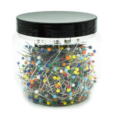 Klares Glas mit 1000 Stück Glasperlenstecknadeln, 30mm, verschiedene Farben. SPELDEN-POTTJE-1000