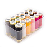 Caja de plástico transparente con 18 bobinas de hilo de coser Gütermann en varios colores, 100m cada una. GM-SET-BOX18-799748 4029395005168
