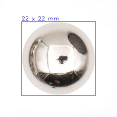 Bolvormige Metalen Spiegelknoop met Voetbaldesign 22x22 mm Knopen KNP00143