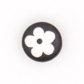 Elegante Zwarte Knoop met Witte Bloem - 13x13 mm Knopen KNP00051