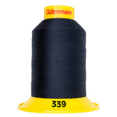 Une bobine de fil Gütermann MaraFlex bleu foncé sur une bobine jaune avec le numéro 339 visible. GUTERMANN-MARAFLEX-1500M-339