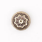 Un bouton métallique rond unique avec un motif d'étoile argenté et bronze, 11mm, KNP00227