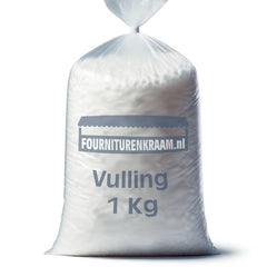 Zak witte pluizige vulling, 1 Kg, met 'FOURNITURENKRAAM.nl' logo en 'Vulling 1 Kg' tekst. KNUFFEL-VULLING-1KG