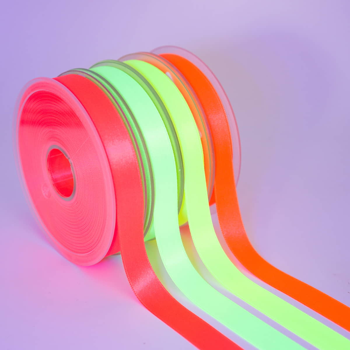 Satijnlint 15 mm | Neon Geel | 3 meter | Glow Effect