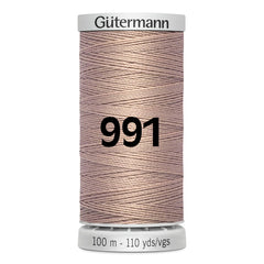 Gutermann naaigaren spoel in oudroze kleur, 100m lengte, met nummer 991 zichtbaar. GM-100-SS-M782-991