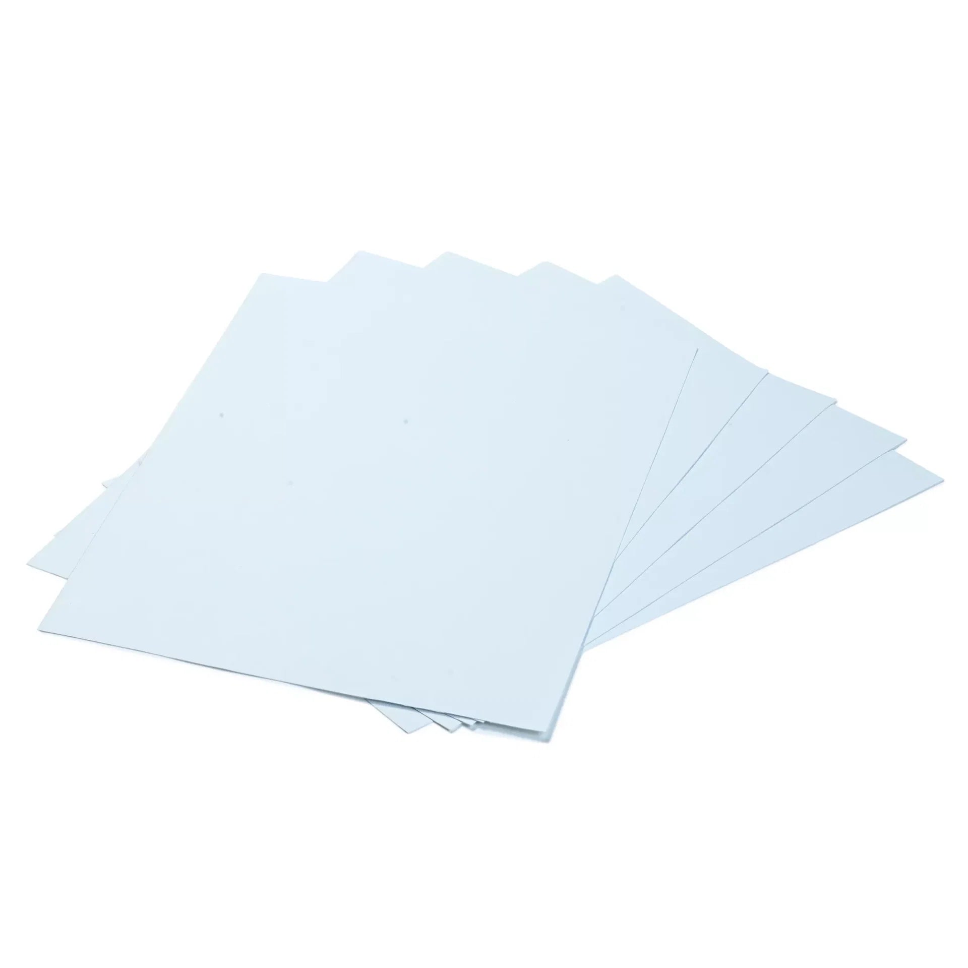 Stapel witte printbare katoenen stof vellen op een witte achtergrond, Prym 611930 | PRYM-611930 | 4002276119307