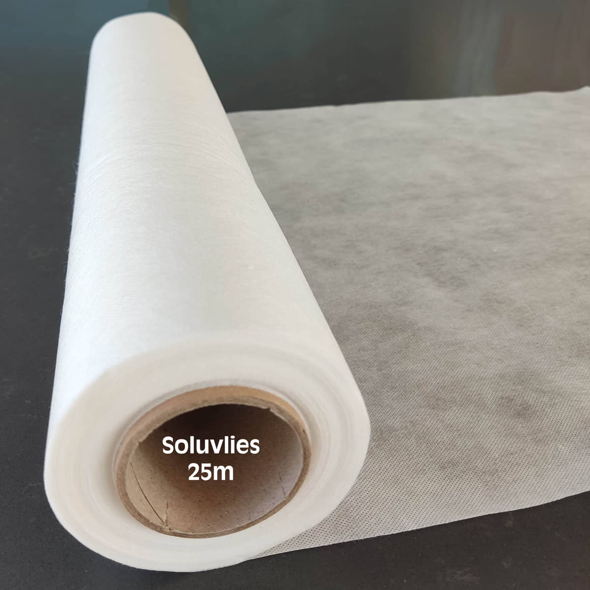 Soluvlies oplosbare versteviging 45 cm x 25 meter rol Vlieseline SOLUVLIES - 45X25M - ROL