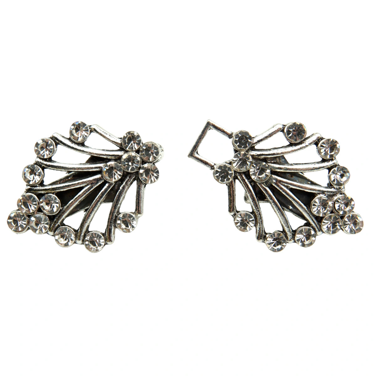 Zilverkleurige vestsluiting met strass steentjes, haak en oog mechanisme open, schuin aanzicht, VESTCLIP-HAAK-OOG-STRASS-4 | VESTCLIP-HAAK-OOG-STRASS-4