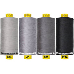 Vier Gütermann Mara 1000m polyester garenklossen in grijze en zwarte tinten. MARA-SET-634-40-701-1274