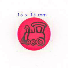 Speelse Rode Treinknoop voor Kinderkleding - 13x13 mm Knoop KNP00073 - Fourniturenkraam.nl